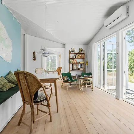 1601-aakirkeby-lyngvejen-16 Σπίτι διακοπών *